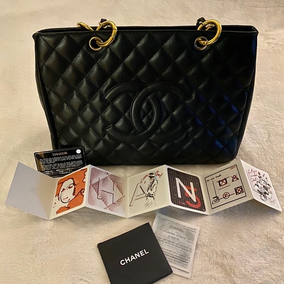 CHANEL Handbags - CHANEL Black Caviar Grand Shopping Tote